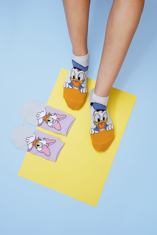 
                      
                        Balenzia x Disney Character Lowcut socks for Women- Donald & Daisy (Pack of 2 Pairs/1U)(Free Size) Blue, Pink
                      
                    