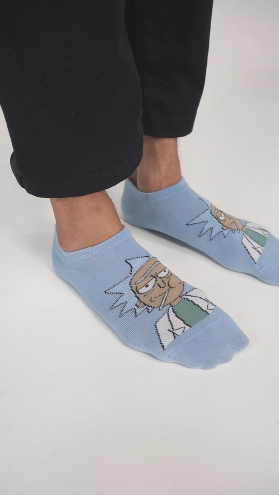 
            
                Load and play video in Gallery viewer, Rick and Morty Cotton Lowcut Character socks for Men (Pack of 3) (Free Size) (Blue, Cream)
            
        